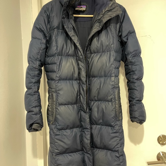 Patagonia winter puffer coat - Picture 3 of 10